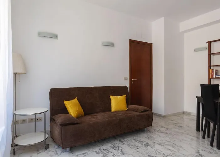 Guesthost - Mm Repubblica Apartment Rom
