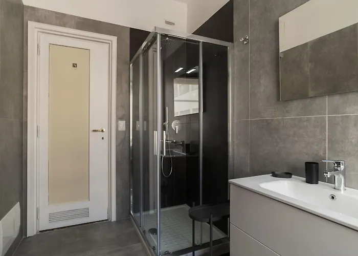 Guesthost - Mm Repubblica Apartment